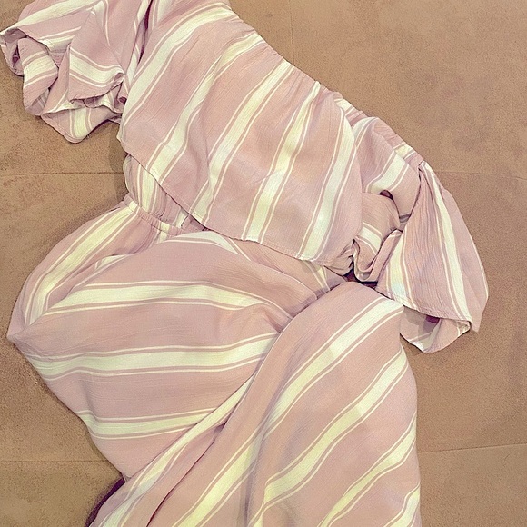 NWOT gorgeous white and pink jumpsuit - Picture 2 of 4